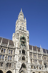 Image showing the famous city hall in Munich