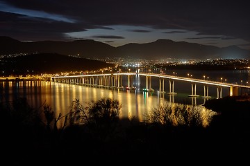 Image showing Tasman Bridge at night