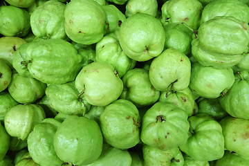 Image showing Fresh guava selling in the market