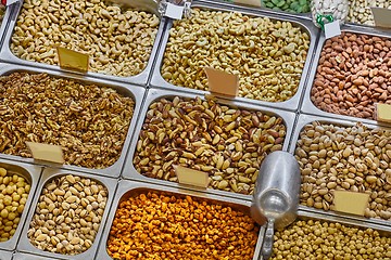 Image showing Nuts and seeds in a shop