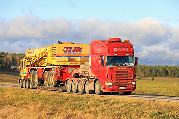 Image showing Scania 164G Semi Trailer Transports Harbour Crane 