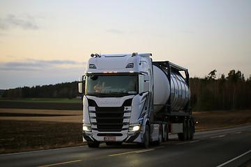 Image showing Customized Scania S500 Twilight Time Trucking