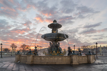 Image showing Fountain at Place de la Concorde in Paris 