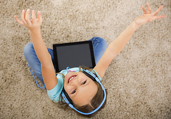 Image showing Girl listen music