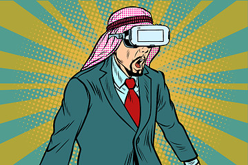 Image showing Surprised Arab businessman in VR glasses