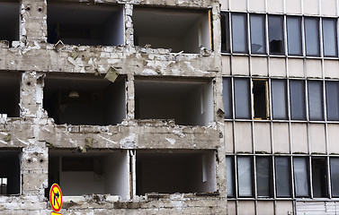 Image showing concrete house for demolition