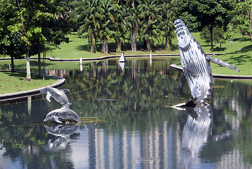 Image showing Pool and fountain