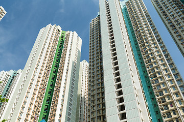 Image showing Tall building in a city