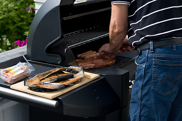 Image showing Barbequeing