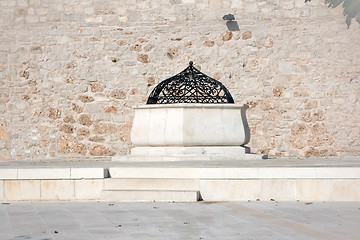 Image showing monument symbol