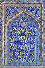 Image showing Ornate window niche in the wall, Uzbekistan