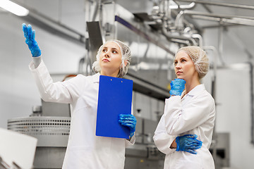 Image showing women technologists at ice cream factory