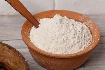Image showing Wheat flour in wooden bowl