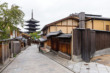 Image showing Yasaka Pagoda and Sannen Zaka Street in the Kyoto