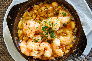 Image showing Pan of Garlic prawns