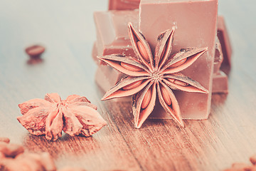 Image showing Anise, milk chocolate and coffee beans