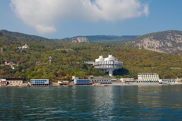 Image showing Druzhba Sanatorium on the shore near Yalta