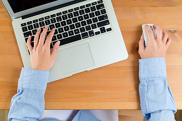 Image showing Woman use of notebook computer