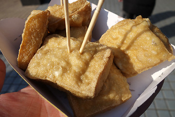 Image showing Stinky fried tofu at a Shanghai street