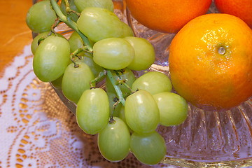 Image showing grapes and clementines