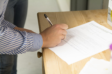 Image showing Signing Document