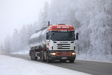 Image showing Scania Semi Tanker in Winter Fog