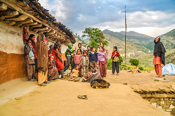 Image showing Posing group of children in Nepal