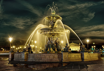 Image showing Fountain in Paris