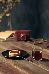 Image showing The cake on wooden table