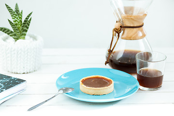 Image showing The cake on wooden table