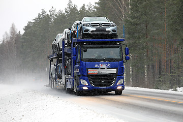 Image showing DAF CF Car Transporter in Blizzard