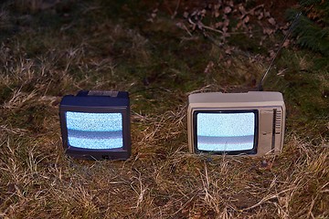 Image showing TV no signal in grass