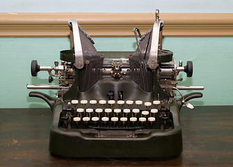 Image showing Antique Type Writer