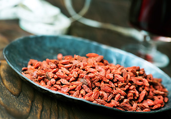 Image showing goji and drink