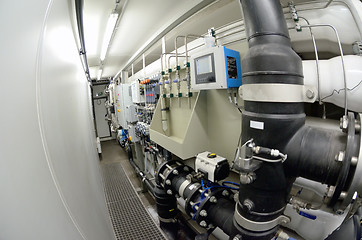 Image showing reverse osmosis equipment inside of plant 