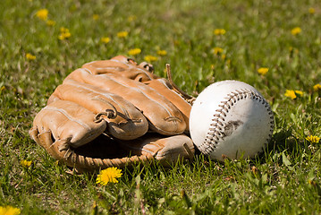 Image showing Mitt and Softball