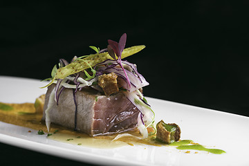 Image showing tataki tuna and pork with vegetables