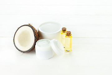 Image showing Natural coconut oil