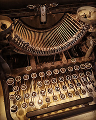 Image showing Old rusty and dusty typewriter