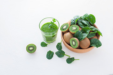 Image showing glass of green smoothie