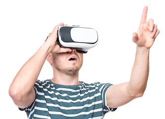 Image showing Man with VR glasses