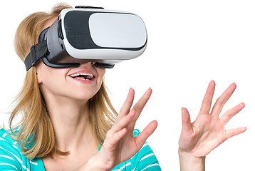 Image showing Woman with VR glasses