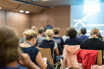 Image showing Speaker giving presentation on health care conference.