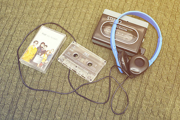 Image showing Vintage walkman, PULP cassete and headphones.