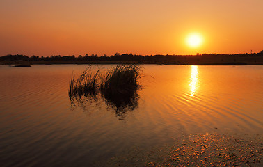 Image showing Hot sun rising over Boorooberongal Lake