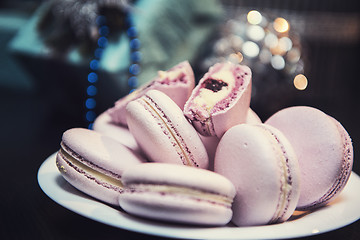 Image showing Xmas macaroons cookies