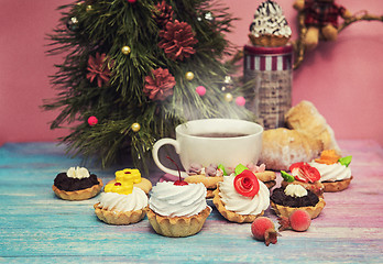 Image showing Xmas cookie on table