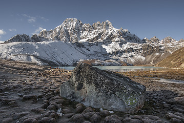 Image showing Gokyo Lake and Himalayan peaks