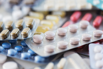 Image showing different pills and capsules of drugs