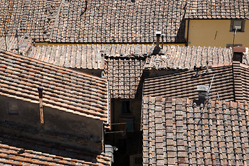 Image showing roof tops of castellina in chianti